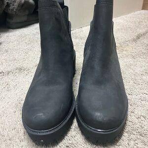 Black Leather DOLCEVITA boots
